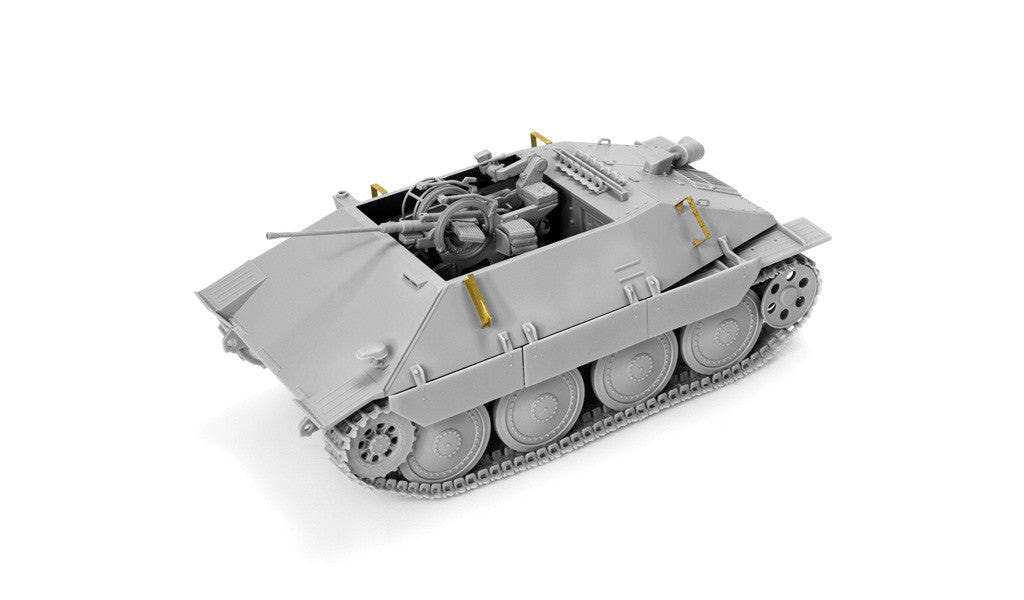 Dragon 1:35 Bergepanzer 38(t) Hetzer with 2cm FlaK 38 kit, assembled unpainted model, front three-quarter view
