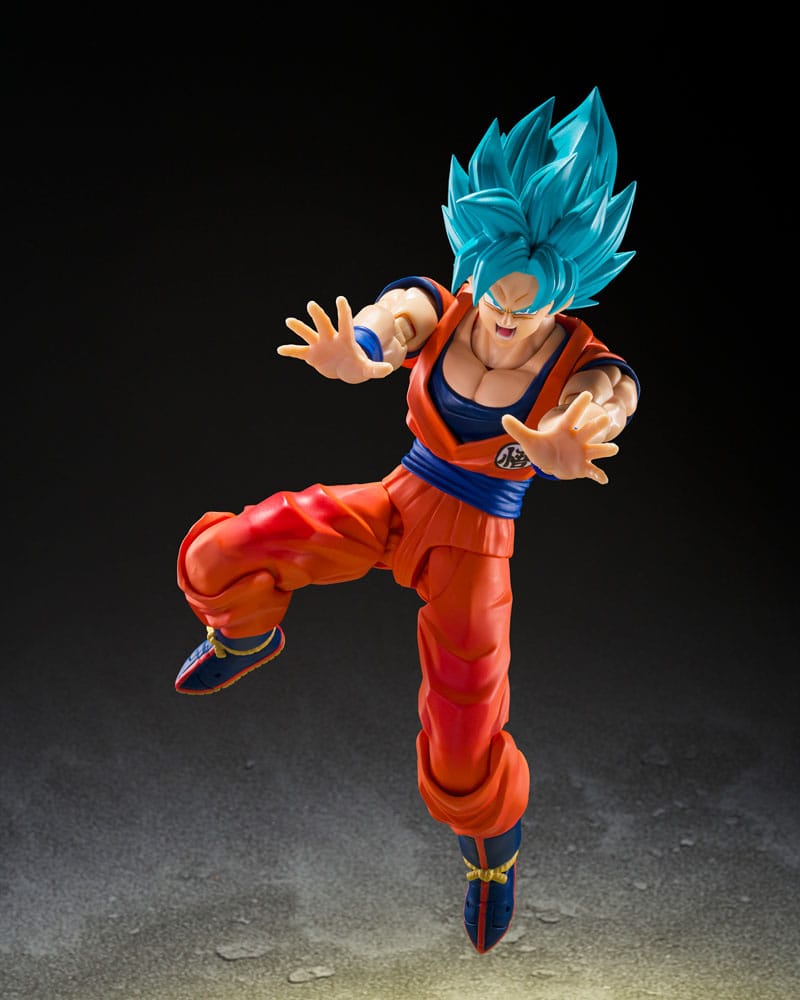 Dragon Ball Super S.H.Figuarts Super Saiyan God Super Saiyan Son Goku figure, high-kick pose