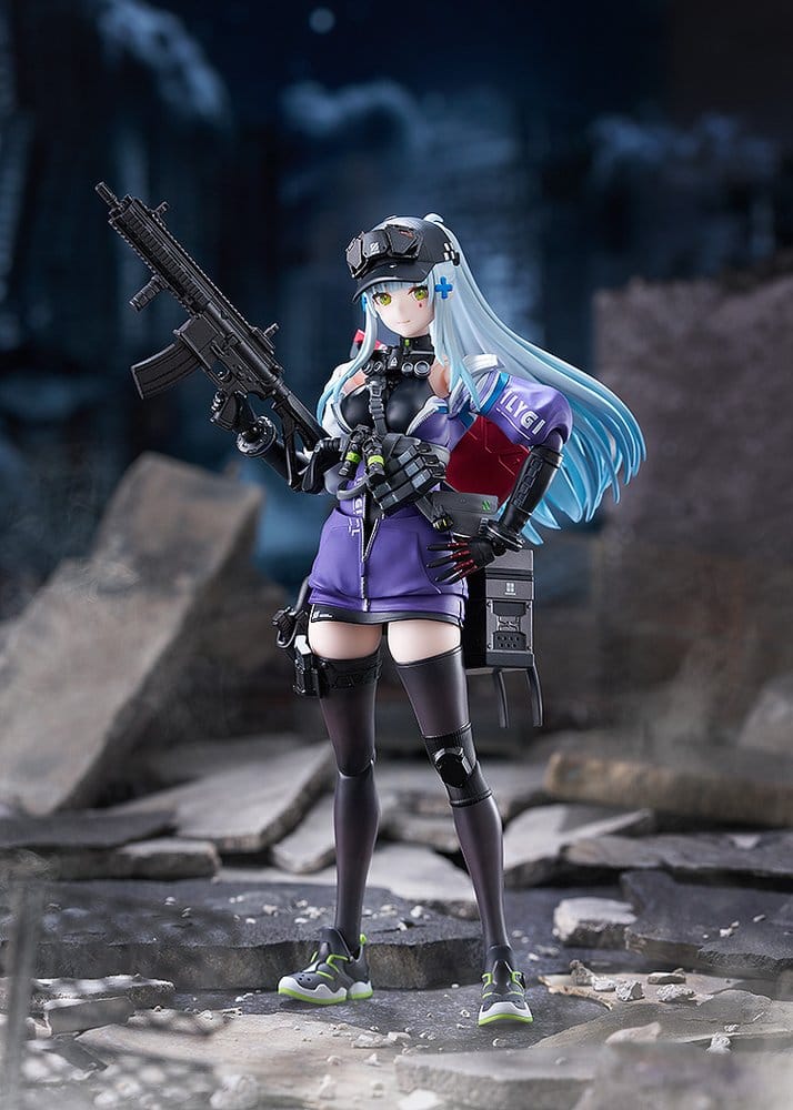 figma Klukai with assault rifle standing among ruined rubble, Girls' Frontline 2: Exilium