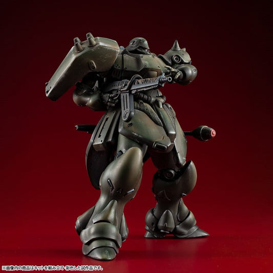 Megahouse VAKIT Geara Doga (Normal Type) model kit built in olive green, front view holding beam machine gun