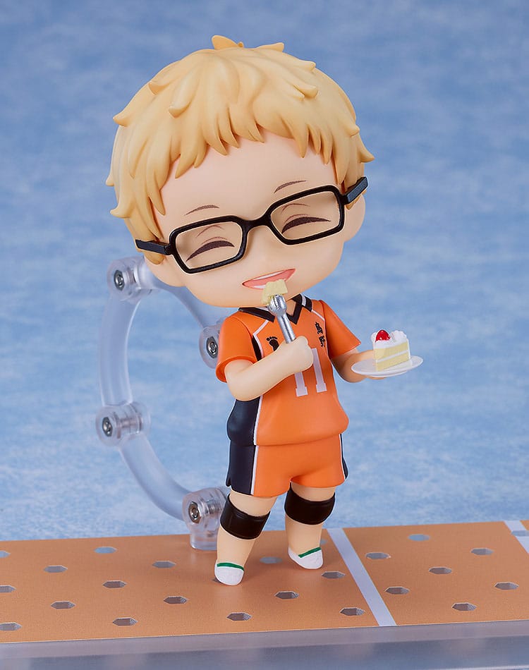 Kei Tsukishima Nendoroid grinning with eyes shut, eating shortcake with a fork