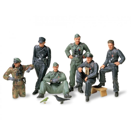 Tamiya 1:35 German Tank Crew At Rest - 35201 - Loaded Dice