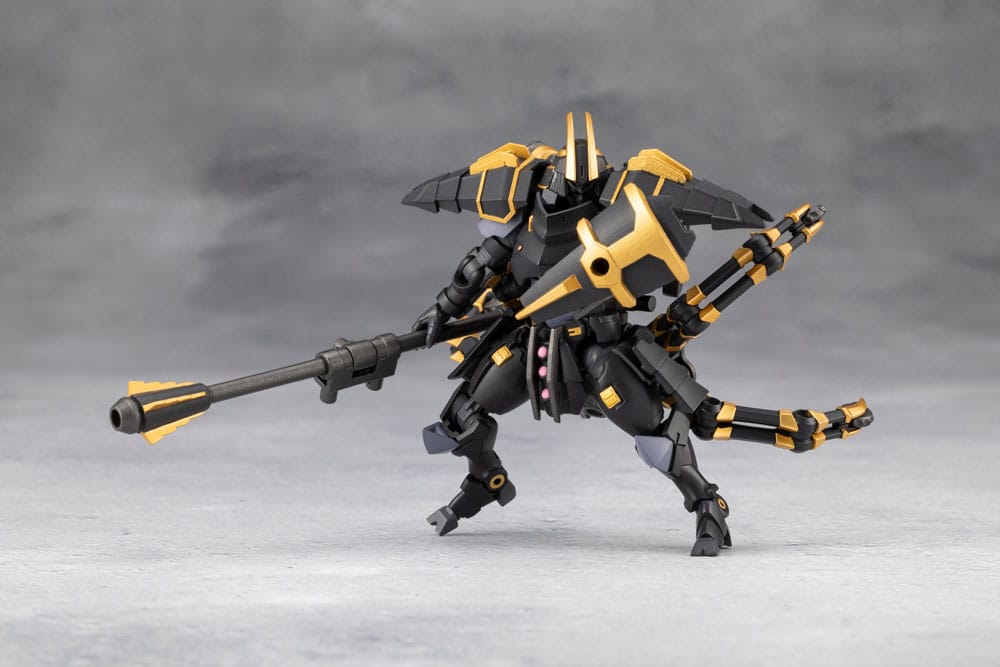 Para-Pawn Enclosure kit lunging forward with mace and spider arms spread