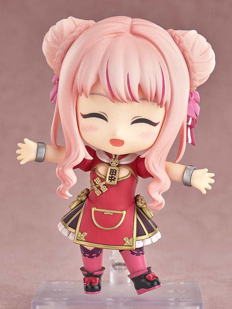 Tanaka Hime Nendoroid beaming with eyes shut and arms wide open