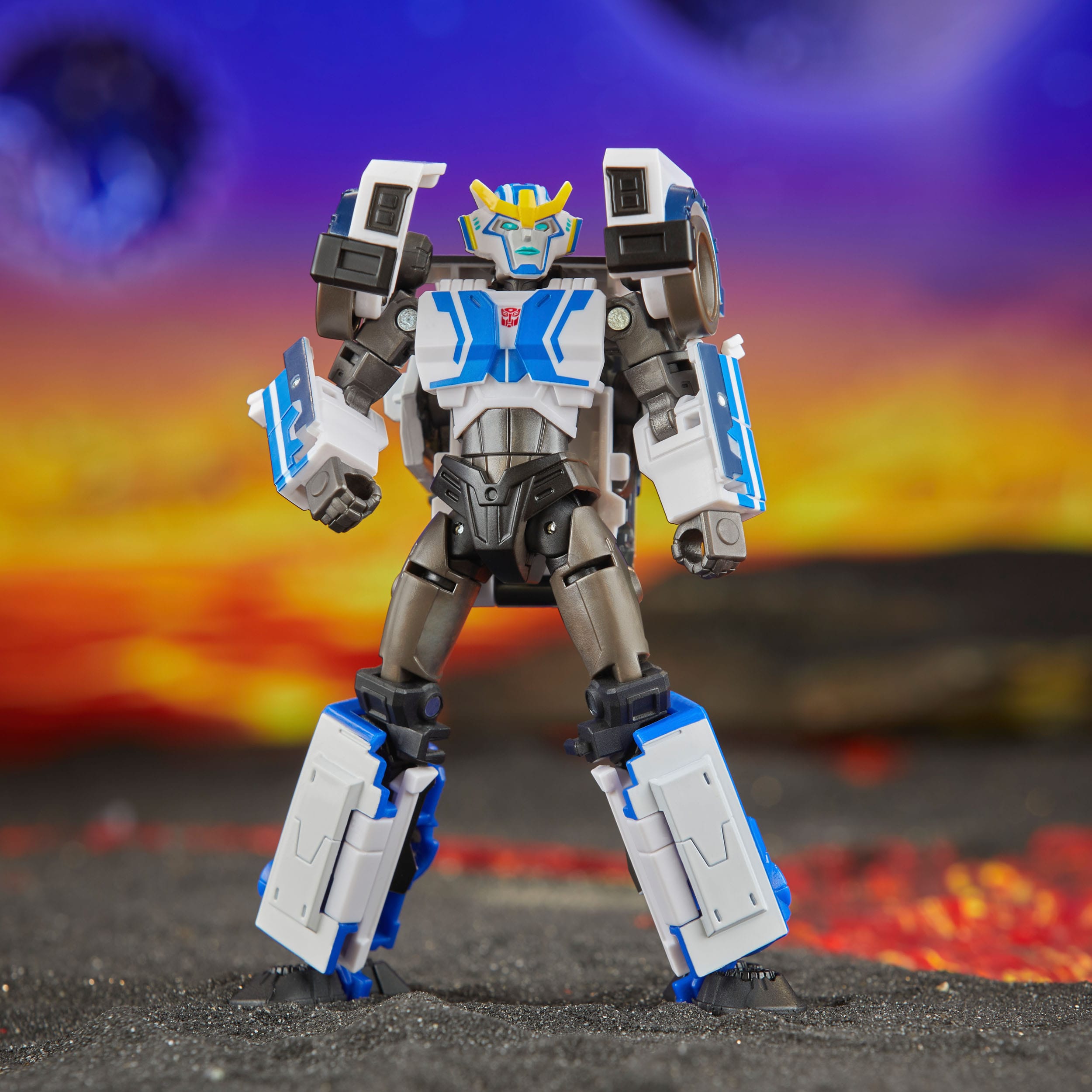 Transformers Generations Legacy United Deluxe Class Action Figure Robots in Disguise 2015 Universe Strongarm 14cm - Loaded Dice