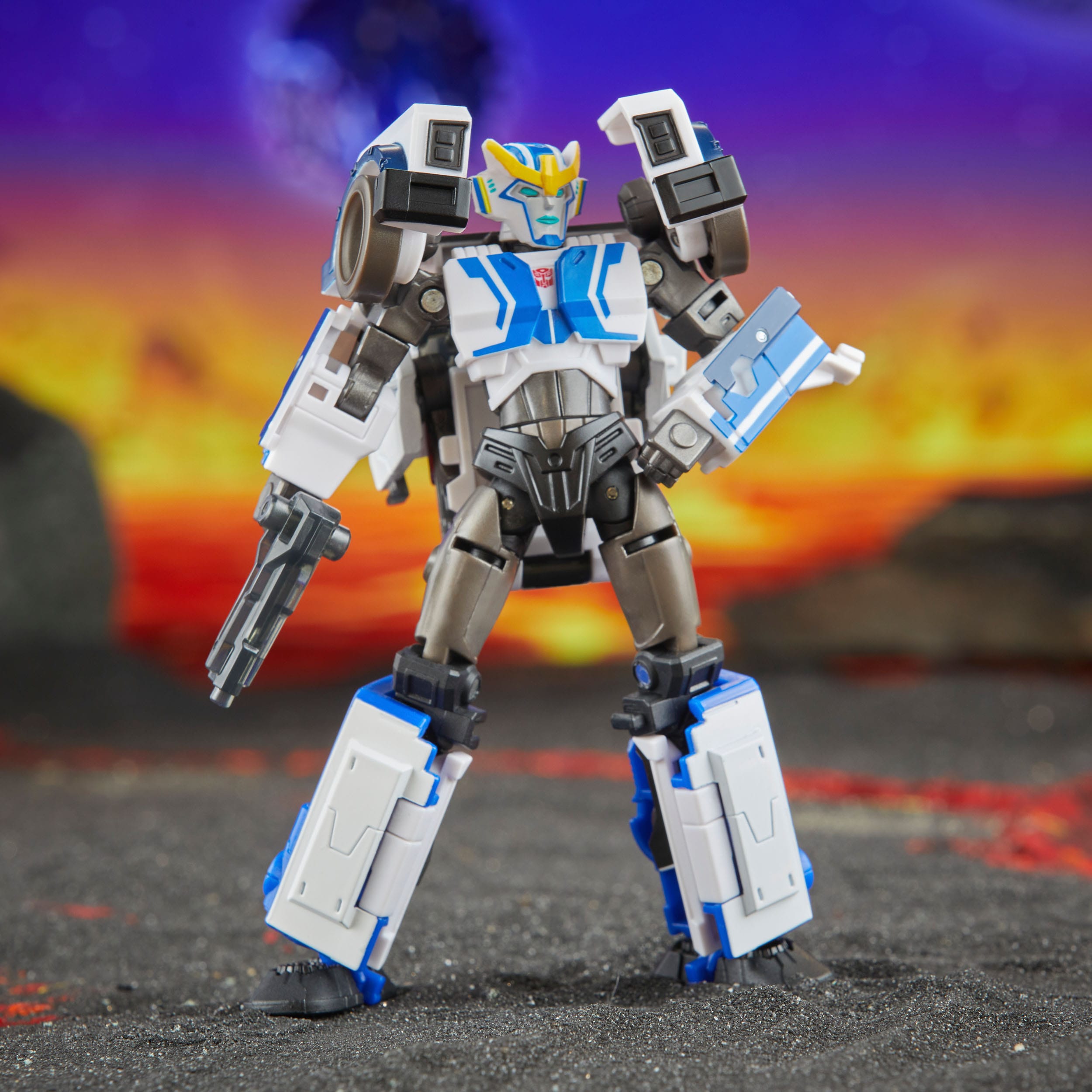 Transformers Generations Legacy United Deluxe Class Action Figure Robots in Disguise 2015 Universe Strongarm 14cm - Loaded Dice