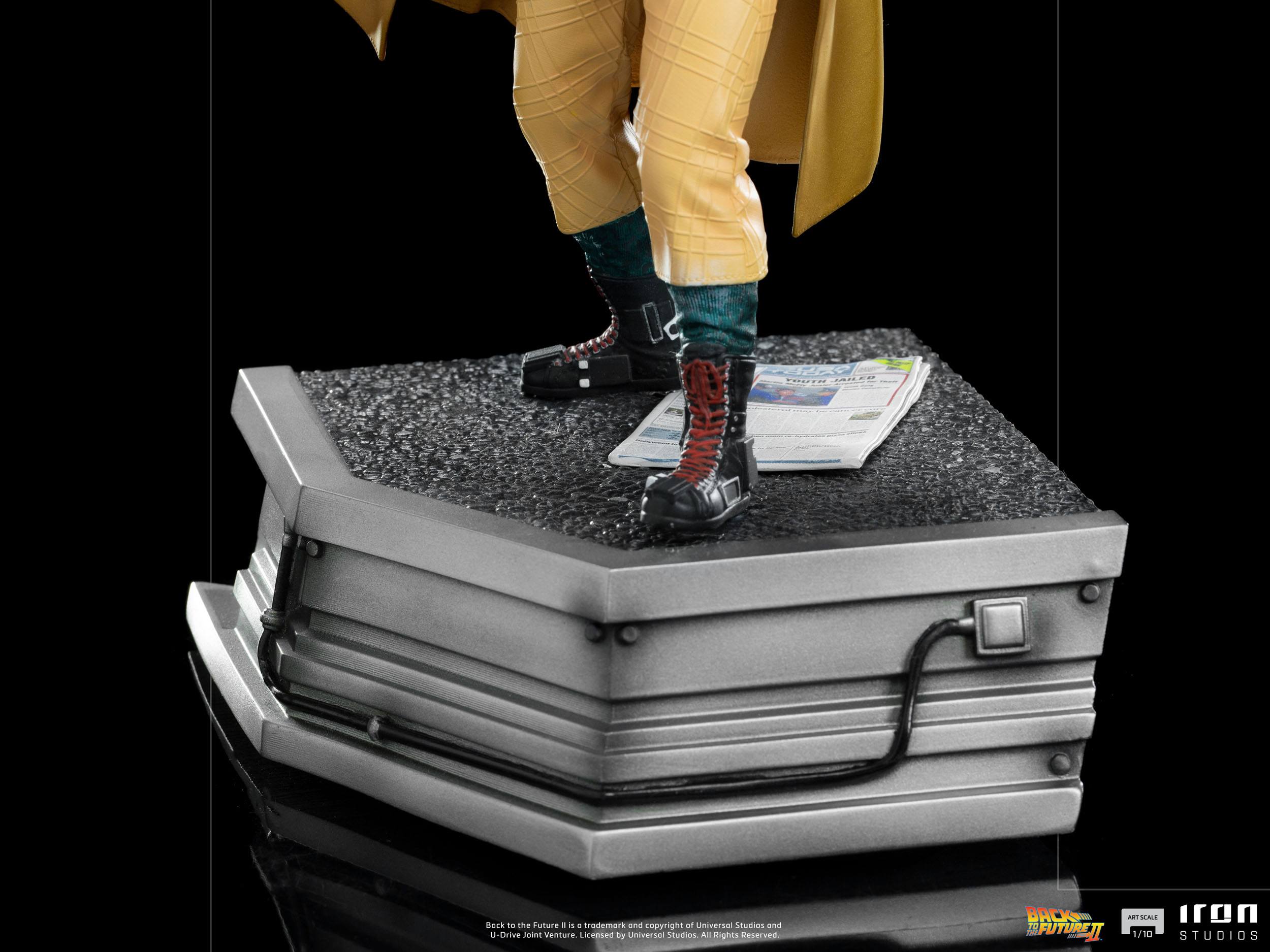 Back to the Future II Art Scale Statue 1/10 Doc Brown 25 cm - Loaded Dice
