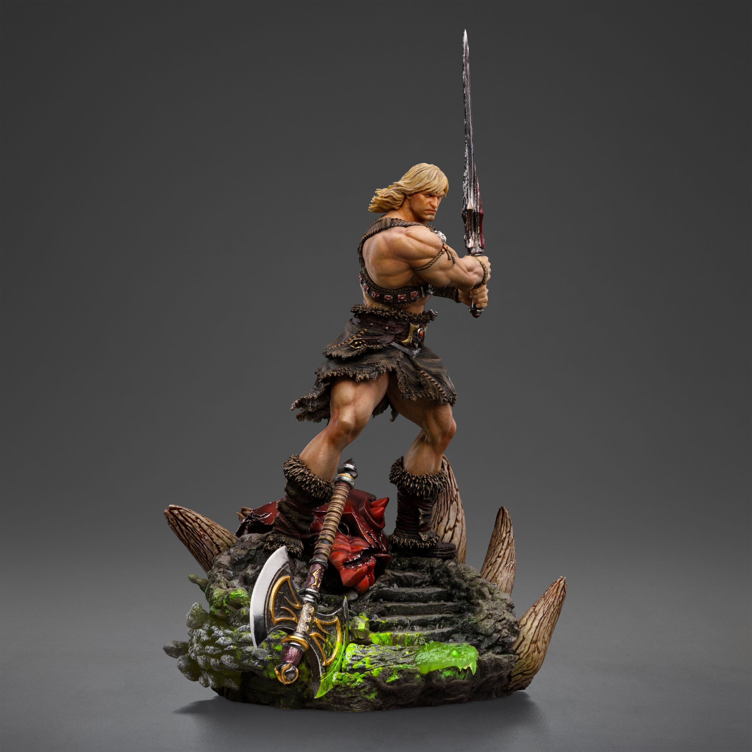 Masters of the Universe Deluxe Art Scale Statue 1/10 He-Man Unleashed 34 cm - Loaded Dice