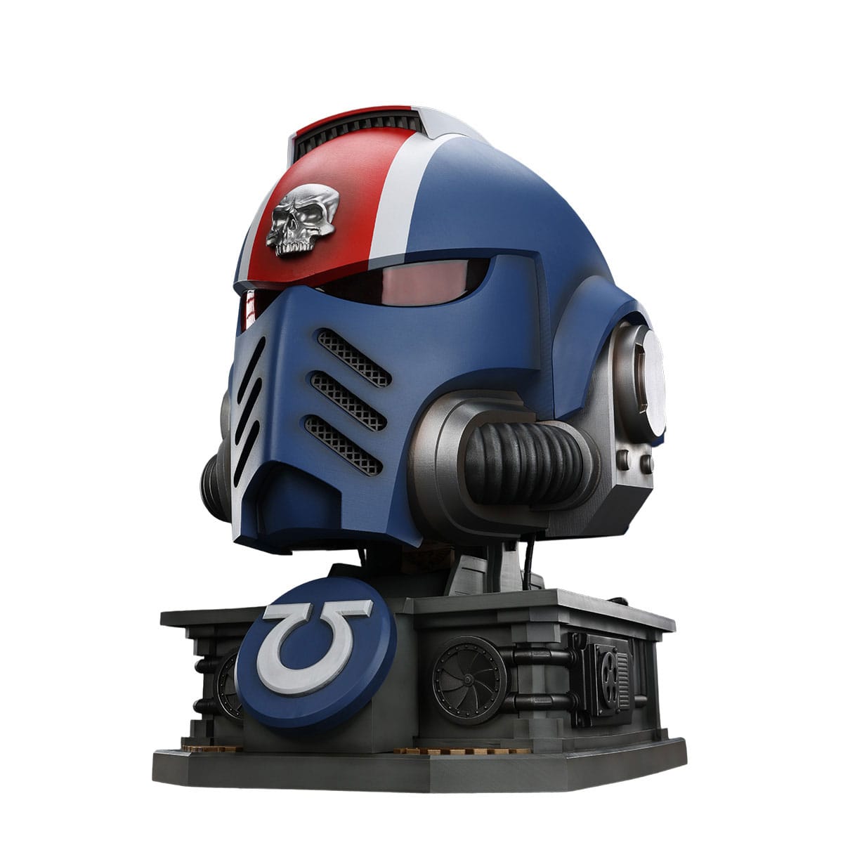 Warhammer 40,000: Space Marine 2 Replica Ultramarines Lieutenant Titus Helmet with Display Stand 1/1 - Loaded Dice