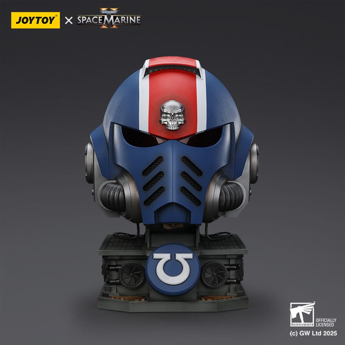 Warhammer 40,000: Space Marine 2 Replica Ultramarines Lieutenant Titus Helmet with Display Stand 1/1 - Loaded Dice
