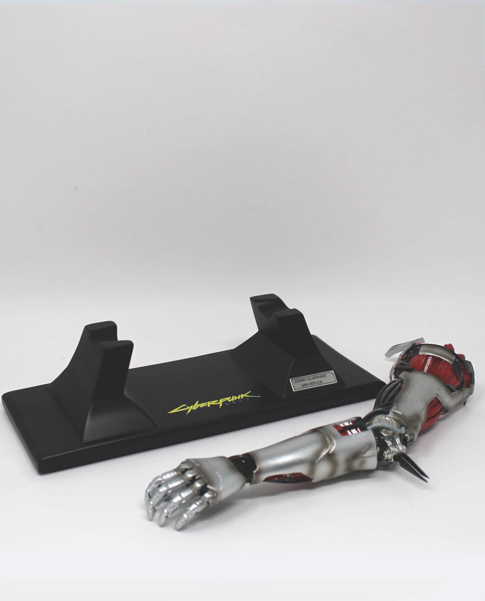 Cyberpunk: Edgerunners Replica Silverhand Arm 30cm - Loaded Dice
