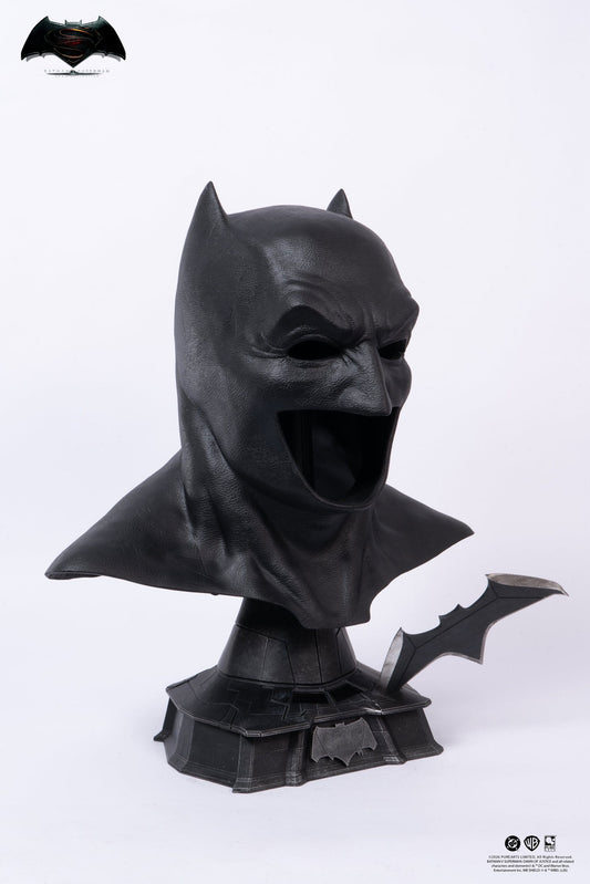 Justice League: Batman v Superman: Dawn of Justice Replica 1/1 Batman Cowl 51cm ETA Aug 2027 - Loaded Dice