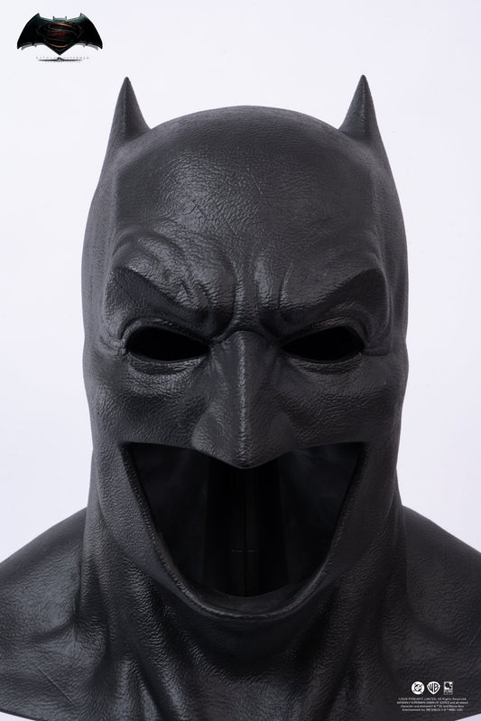 Justice League: Batman v Superman: Dawn of Justice Replica 1/1 Batman Cowl 51cm ETA Aug 2027 - Loaded Dice