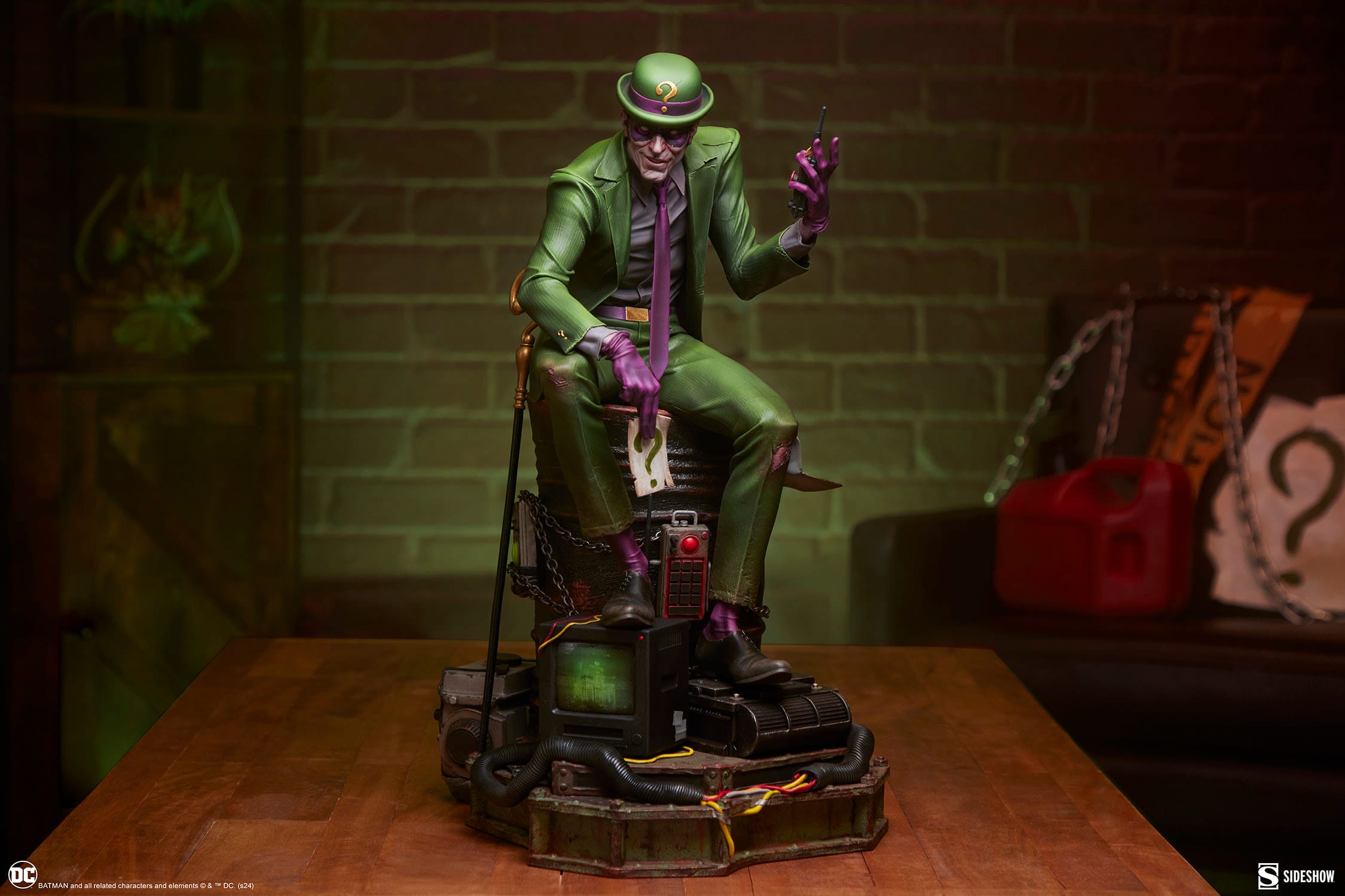 DC Comics Premium Format Figure Riddler 49 cm - Loaded Dice