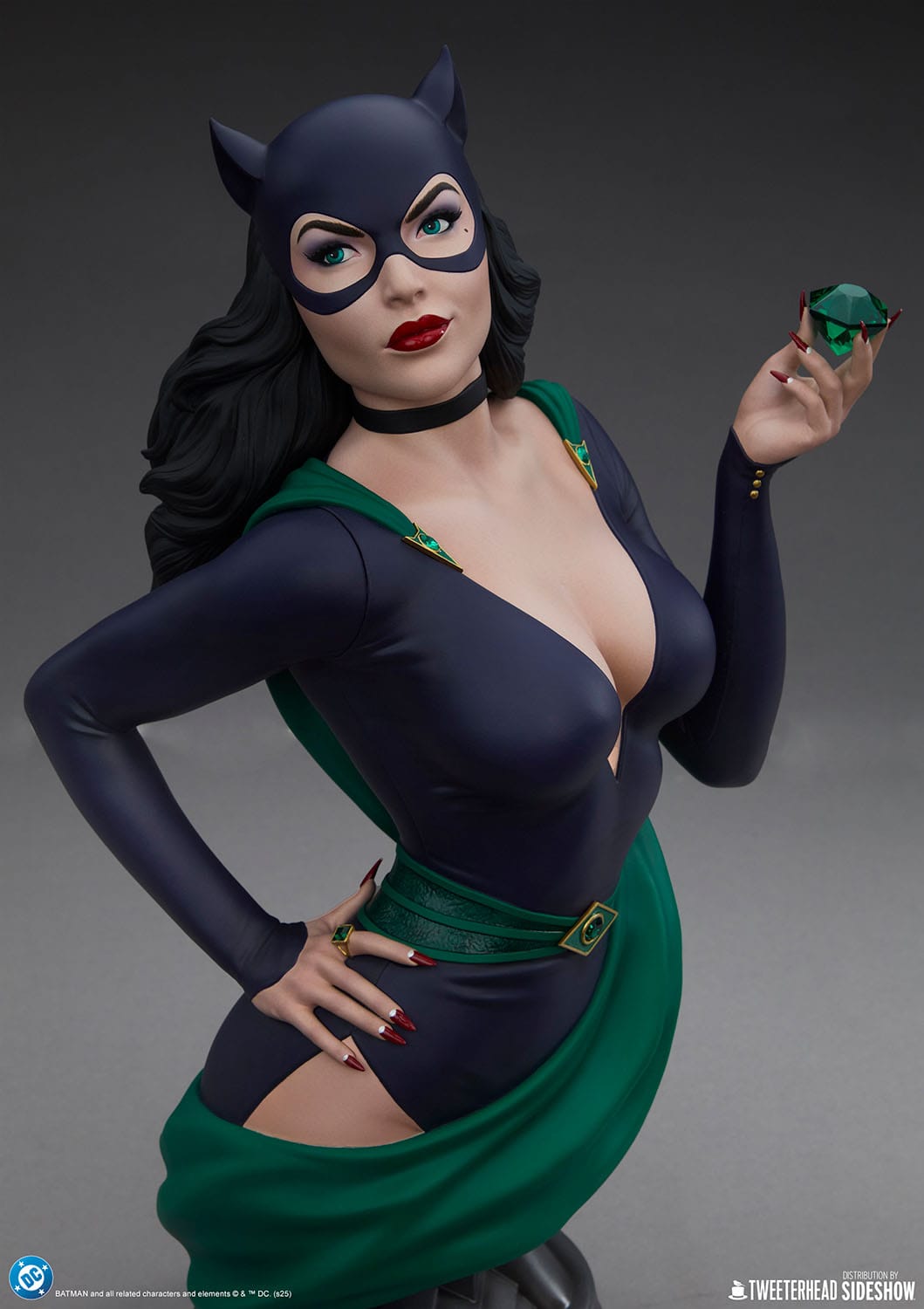 DC Comics Bust 1/3 Catwoman 39 cm ETA Jun 26 - Loaded Dice