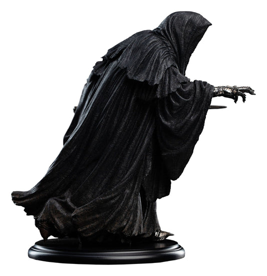 The Lord of the Rings Trilogy Mini Statue Ringwraith at the Prancing Pony 18 cm ETA Apr 26 - Loaded Dice