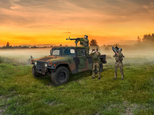 ICM 1:35 Drone Hunters’ Humvee M1097A2 Cargo Carrier & DShKM & Crew Figures - ICMDS3531