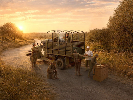 ICM 1:35 Festive Dinner on the Front Line (U.S. WWII G7117 Kitchen Truck with Figures & Accessories) - ICMDS3532