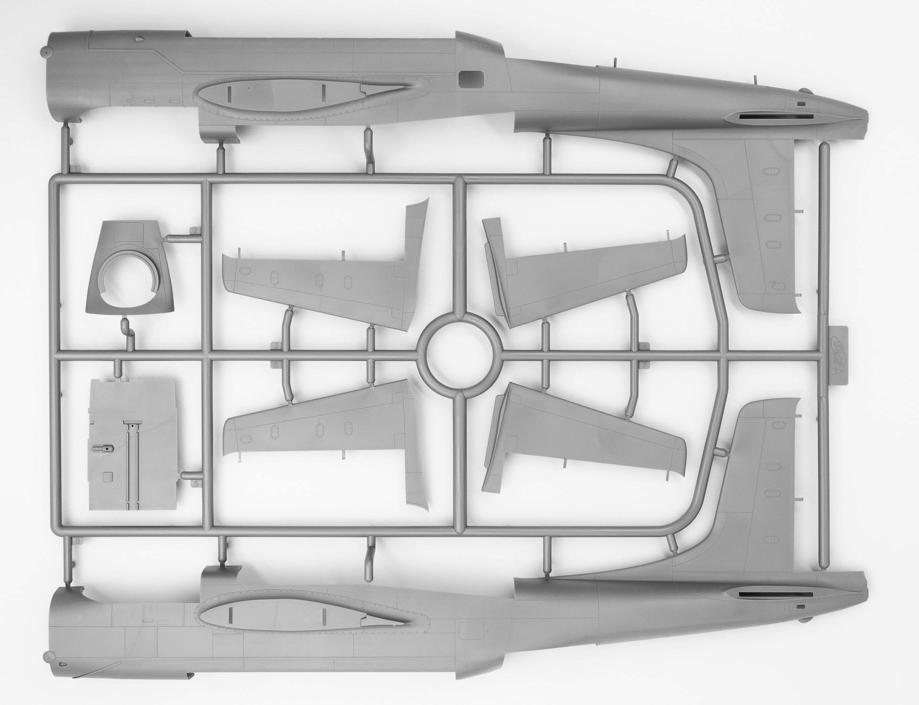 ICM 1:48 ‘Dangerous Beauties of the Korean War’ Set of 2 B-26 Invaders - ICM48277