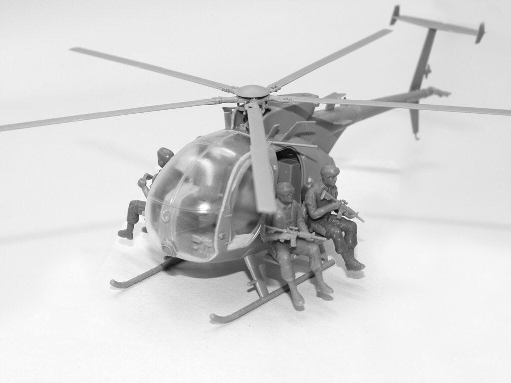 ICM 1:48 Delta Force Assault Team with MH-6J Helicopter - ICM48371