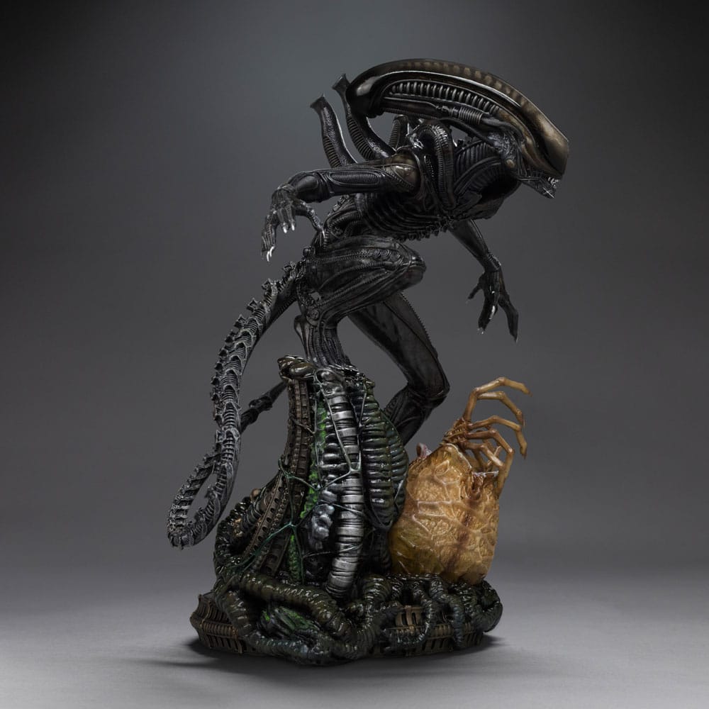 Iron Studios Alien Big Chap statue rear three-quarter view with tail wrapped around the base