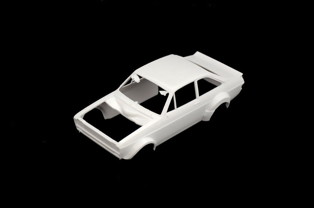 Italeri 1:24 Ford Escort RS1800 Mk.II Rally kit, white one-piece body shell