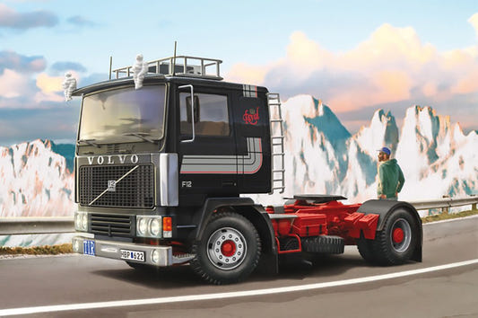 Italeri 1:24 Volvo F-12 Intercooler (Low Roof) with accessories - 3957