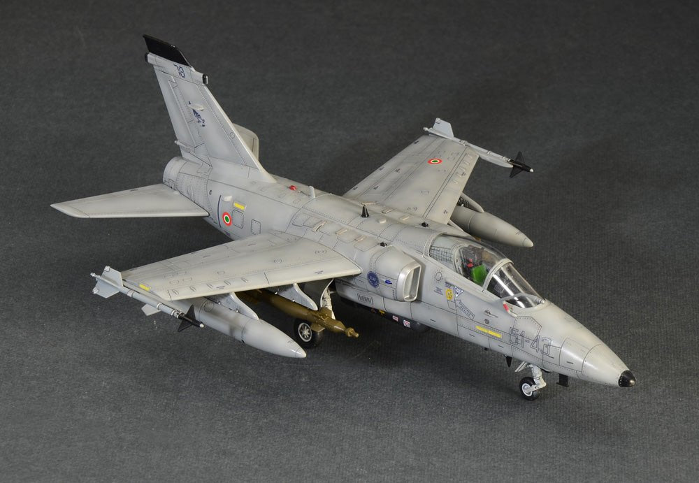 Italeri AMX Single Seat 1:72 - Loaded Dice
