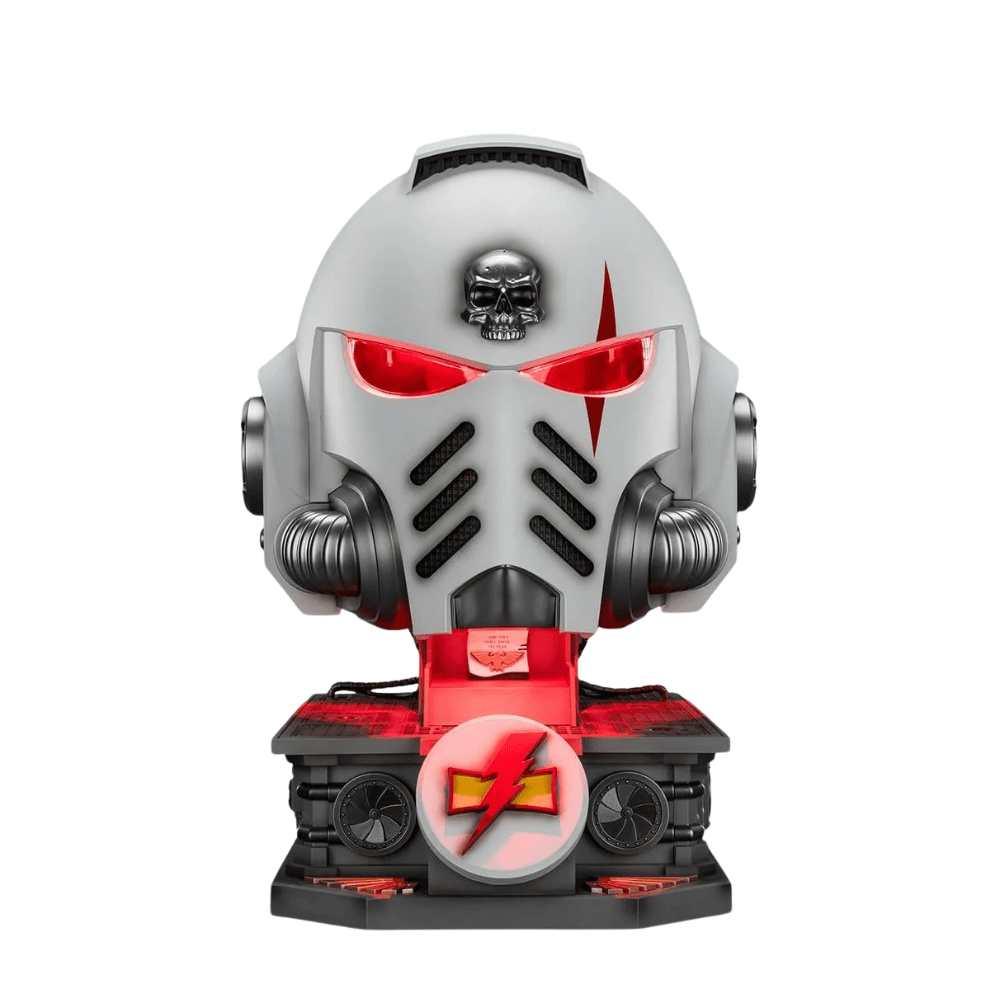 Joy Toy Warhammer 40k: Helmet with Display Stand White Scars MkX 44cm - Loaded Dice