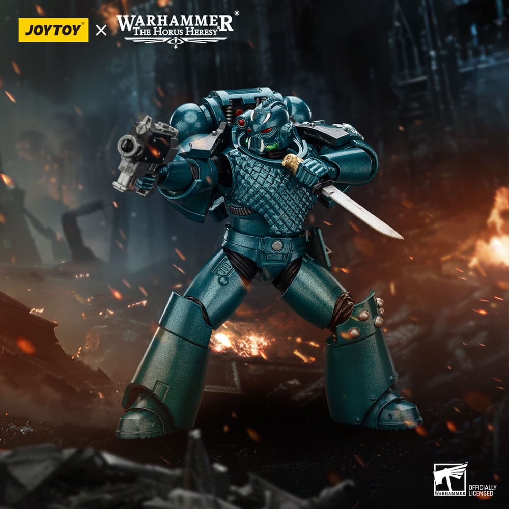 JoyToy Horus Heresy Alpha Legion Headhunter, combi-bolter and dagger, battle pose against battlefield backdrop