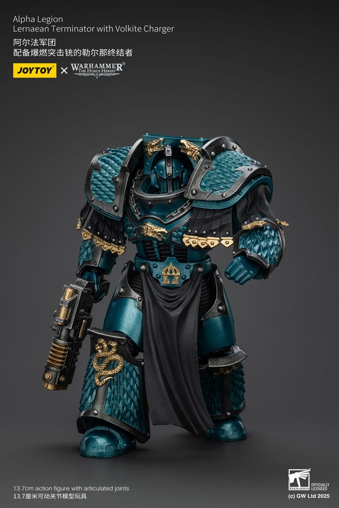 JoyToy Horus Heresy Alpha Legion Lernaean Terminator, volkite charger, side view with volkite charger lowered