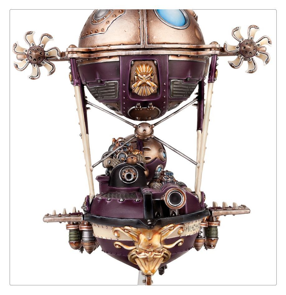 Painted Grundstok Gunhauler front view with cannon, propellers and gold figurehead, Kharadron Overlords