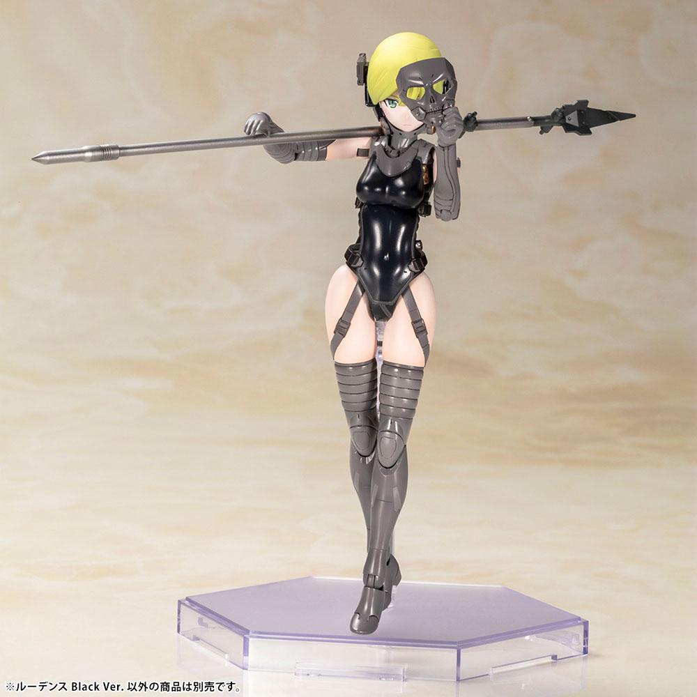 Ludens Black Ver. unarmoured kit holding skull mask to face with spear across shoulders on base