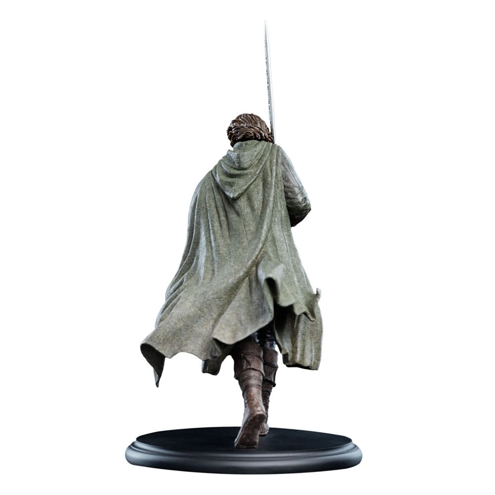 Weta Workshop Aragorn mini statue, rear view of green cloak and black base