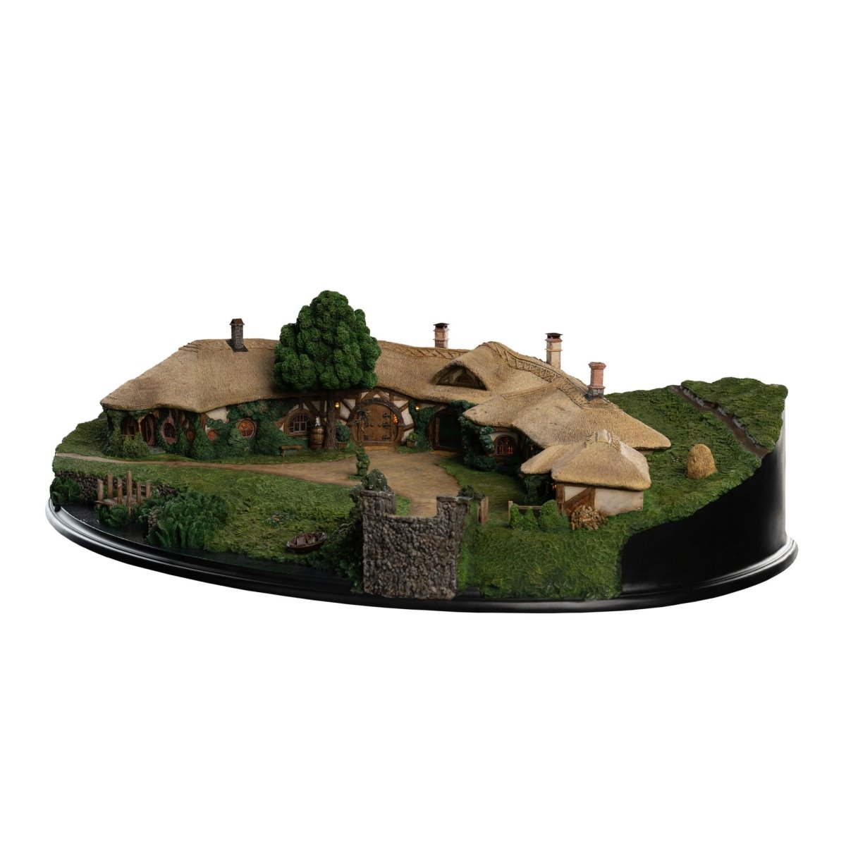 Lord of the Rings Statue The Green Dragon Inn ETA Aug 2026 - Loaded Dice