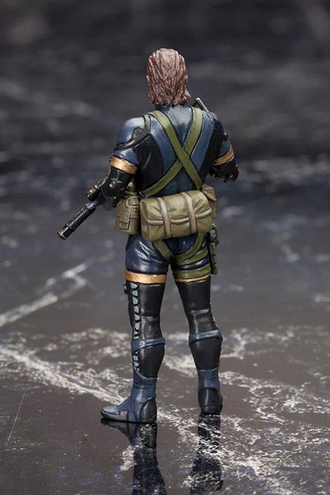 Metal Gear Solid V 1/35 Snake figure rear view showing webbing and pouches