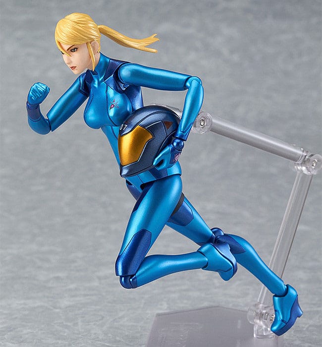 Samus Aran Zero Suit figma running on the stand, carrying Adam's helmet
