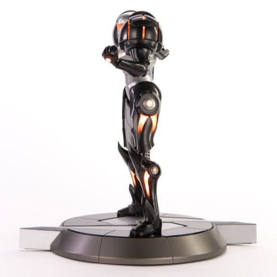 Left side profile of the First 4 Figures Metroid Prime Samus Phazon Suit statue