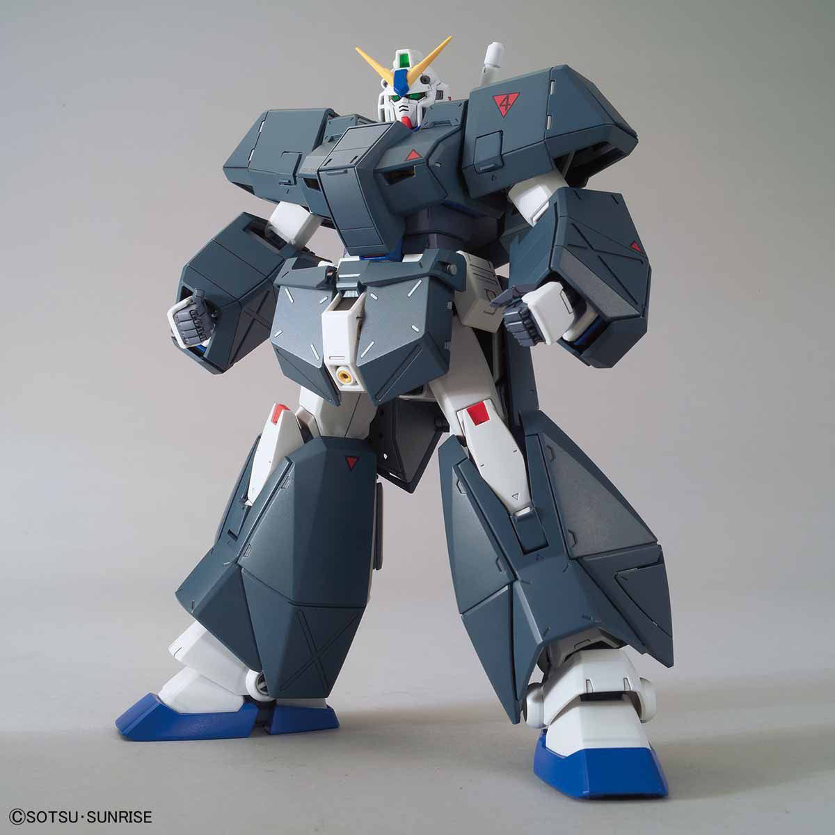 Bandai MG 1:100 Gundam NT-1 Version 2.0 - MK57706