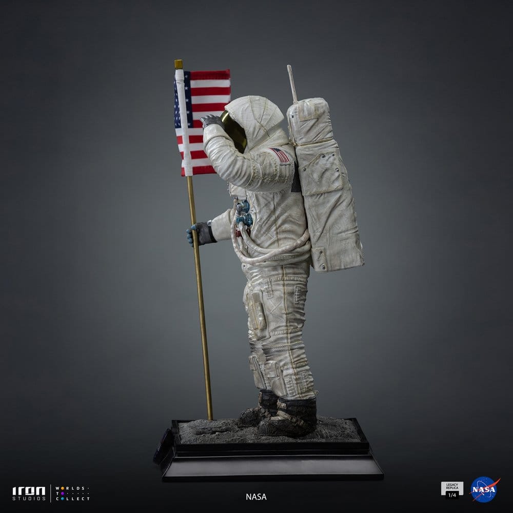 NASA Legacy Replica Statue 1/4 Apollo 11 Astronaut 58 cm