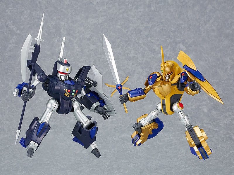 Queen Cideron beside King Squasher in battle poses, King Squasher sold separately