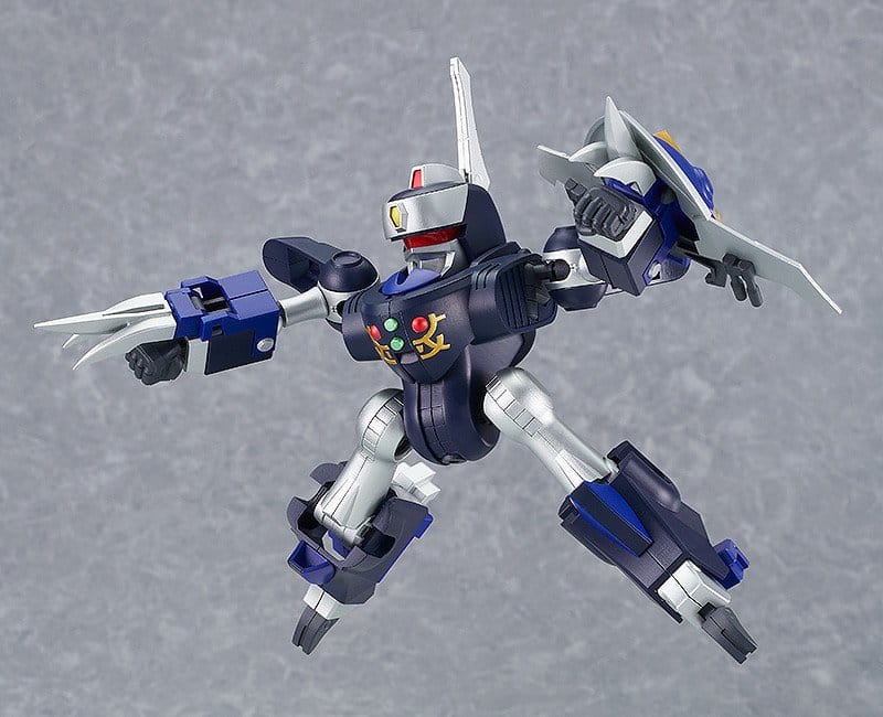 Queen Cideron with extended panther claw parts in an action pose, Moderoid
