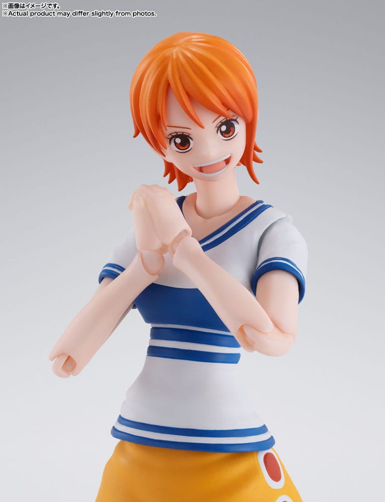 One Piece S.H.Figuarts Nami Romance Dawn figure, close-up of smiling face, upper body