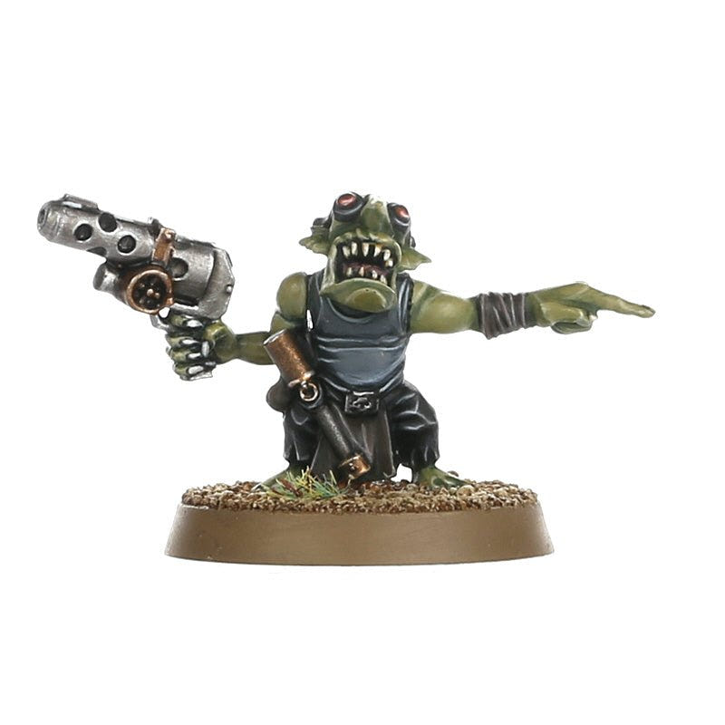 Painted Gretchin in goggles pointing and brandishing a large blaster pistol