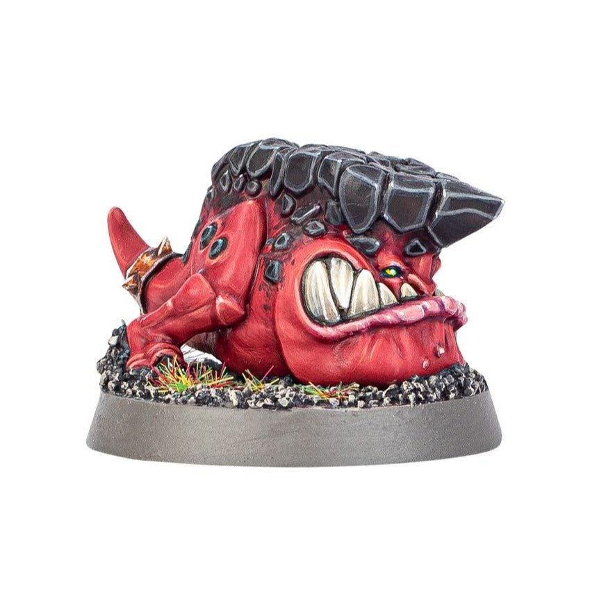Painted Klonk the rockbrow squig with dark rocky brow, front three-quarter view