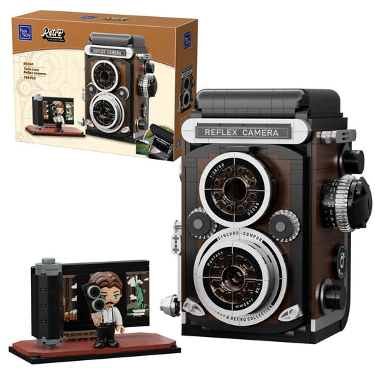 Pantasy Retro Twin Lens Reflex Camera PA85050 building set, built model and diorama in front of box