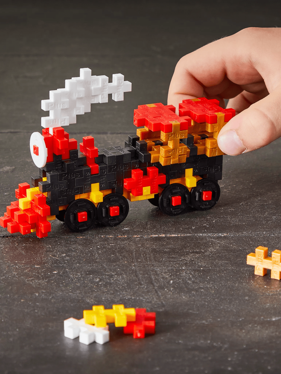 Plus-Plus Train build in play
