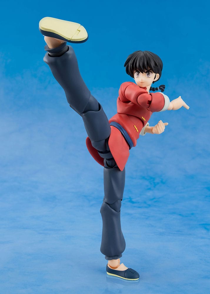 Ranma 1/2 S.H.Figuarts Ranma Saotome figure performing a high kick
