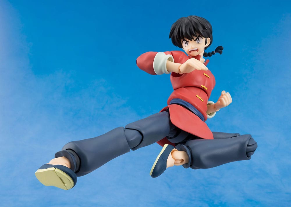 Ranma 1/2 S.H.Figuarts Ranma Saotome figure in a mid-air flying kick