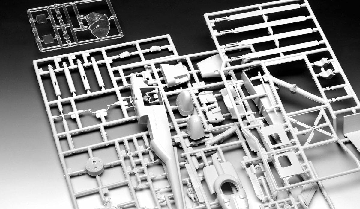 Revell Westland Lynx Mk.88A 1:72 unpainted grey plastic sprues